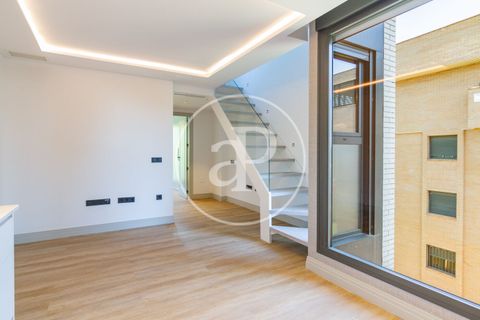 Àtic a Madrid, Madrid, Madrid - € 2.000/mes | Ref: AMN2604008 - foto 1