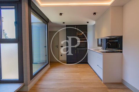 Àtic a Madrid, Madrid, Madrid - € 2.000/mes | Ref: AMN2604008 - foto 9