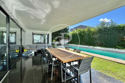 Villa a La Moraleja, Madrid, La Moraleja - € 2.800.000 | Ref: VMN2604014 - foto 3