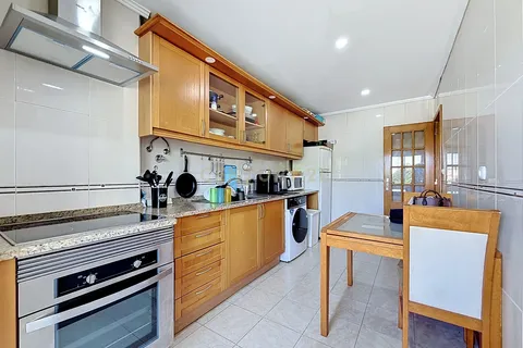 Lejlighed i Seixal, Setubal, Seixal - € 300.000 | Ref: C0191-01605 - foto 1