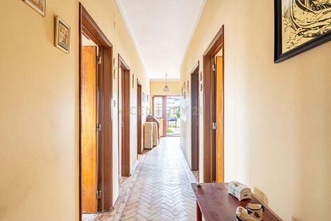 Villa i Odivelas, Lisbon, Odivelas - € 525.000 | Ref: C0426-00666 - foto 3