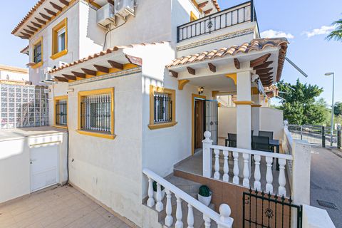 Byhus i Playa Flamenca, Alicante, Playa Flamenca - € 224.500 | Ref: V-53045 - foto 2