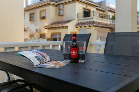 Byhus i Playa Flamenca, Alicante, Playa Flamenca - € 224.500 | Ref: V-53045 - foto 7