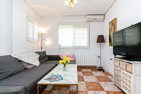 Byhus i Playa Flamenca, Alicante, Playa Flamenca - € 224.500 | Ref: V-53045 - foto 9