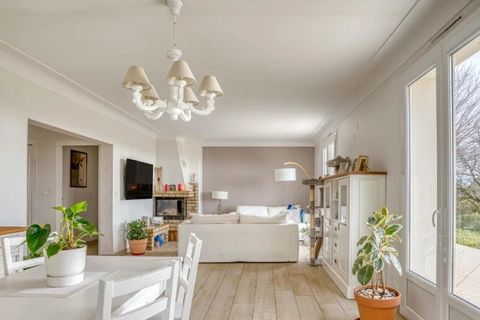 Villa - Monflanquin, Lot-et-Garonne, Monflanquin - € 420 000 | Réf : BVI65543 - photo 3