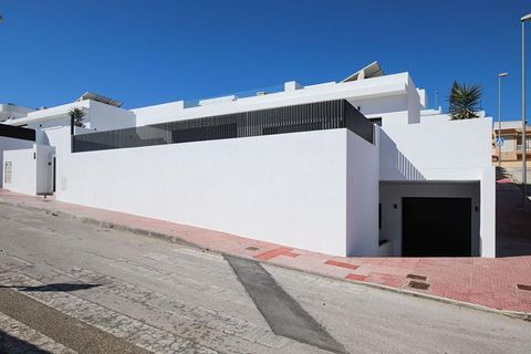 Villa a Rojales, Alicante, Rojales - € 788.750 | Ref: LUX5981 - foto 13