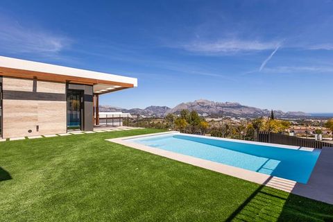 Villa i Polop, Alicante, Polop - € 548.700 | Ref: LUX5985 - foto 4
