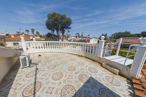 Villa a Torrevieja, Alicante, Torrevieja - € 675.000 | Ref: MLSC1834029/13477 - foto 13