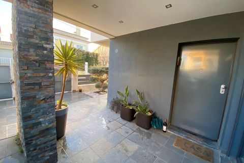 Byhus i Almada, Setubal, Almada - € 697.500 | Ref: 167 - foto 1