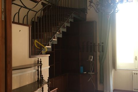 Apartament a Catania, Catania, Catania - € 950/mes | Ref: U104 - foto 2