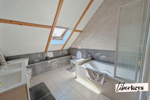Villa a Auvers-sur-Oise, Val-d'Oise, Auvers-sur-Oise - € 450.000 | Ref: DOM31630 - foto 8