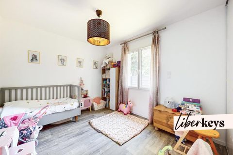 Villa a Saint-Medard-d'Eyrans, Gironde, Saint-Medard-d'Eyrans - € 400.000 | Ref: DOM31341 - foto 10