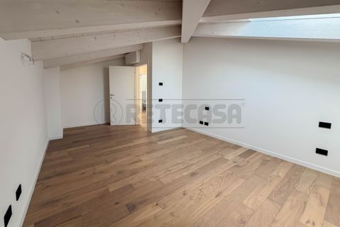 Leilighet i Creazzo, Vicenza, Creazzo - € 390 000 | Ref: es-500 - foto 33