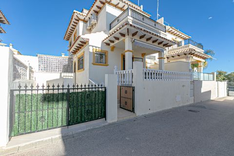 Villa i Playa Flamenca, Alicante, Playa Flamenca - € 224.500 | Ref: IV-87276 - foto 1