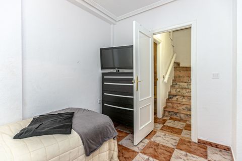 Villa i Playa Flamenca, Alicante, Playa Flamenca - € 224.500 | Ref: IV-87276 - foto 17