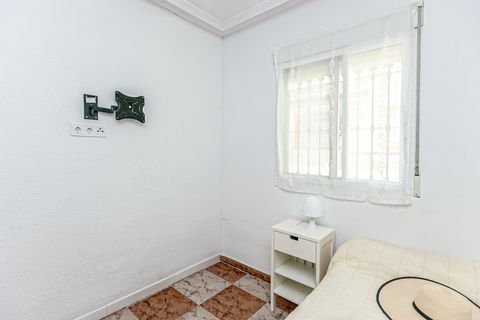 Villa i Playa Flamenca, Alicante, Playa Flamenca - € 224.500 | Ref: IV-87276 - foto 18
