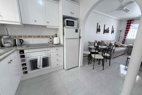 Byhus i Playa Flamenca, Alicante, Playa Flamenca - € 199.900 | Ref: 27-55-480-11-971/75468 - foto 11