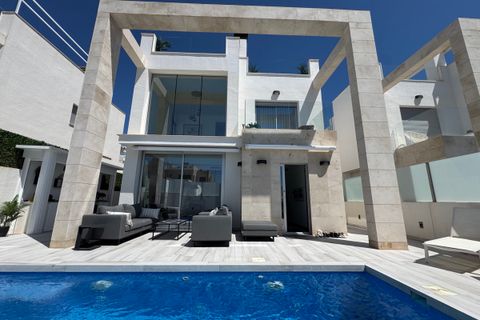 Villa i Cabo Roig, Alicante, Cabo Roig - € 635.000 | Ref: 2-14911/76416 - foto 18