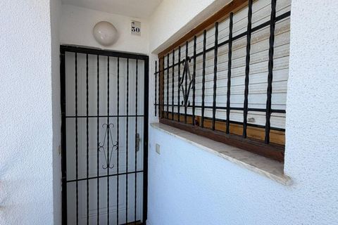 Apartamento en Punta Prima, Alicante, Punta Prima - € 179.000 | Ref: 27-55-206-11-542/77222 - photo 17