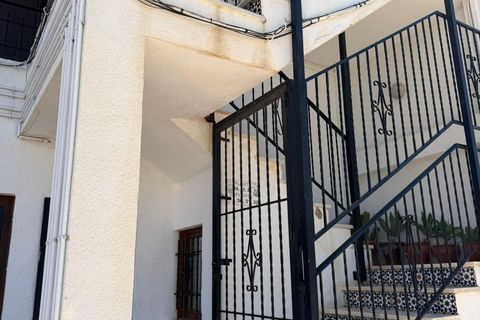 Apartamento en Punta Prima, Alicante, Punta Prima - € 179.000 | Ref: 27-55-206-11-542/77222 - photo 28