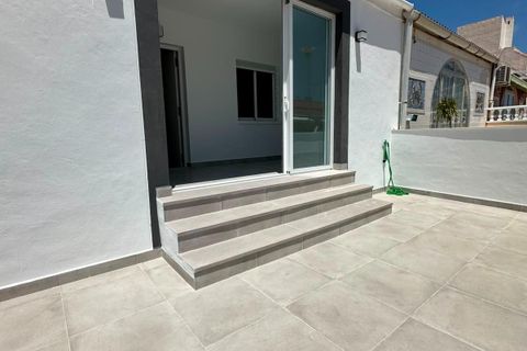 Bungalow i Torrevieja, Alicante, Torrevieja - € 160.000 | Ref: 27-70-220-11-556/77233 - foto 2