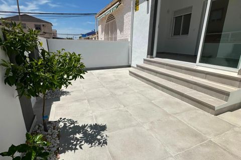 Bungalow i Torrevieja, Alicante, Torrevieja - € 160.000 | Ref: 27-70-220-11-556/77233 - foto 3