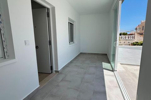 Bungalow i Torrevieja, Alicante, Torrevieja - € 160.000 | Ref: 27-70-220-11-556/77233 - foto 8