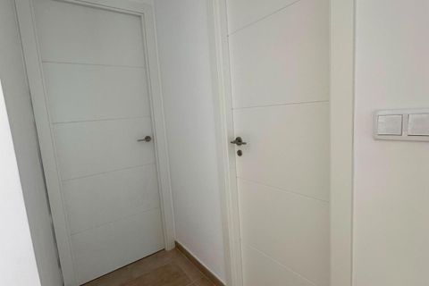 Bungalow i Torrevieja, Alicante, Torrevieja - € 160.000 | Ref: 27-70-220-11-556/77233 - foto 18