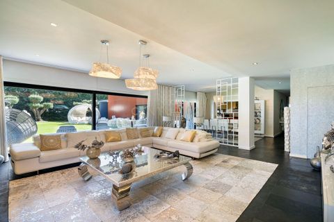 Villa i Queluz, Lisbon, Queluz - € 2.400.000 | Ref: C0409-02031 - foto 1