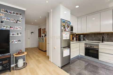 Lejlighed i Amadora, Lisbon, Amadora - € 299.000 | Ref: C0409-02035 - foto 12