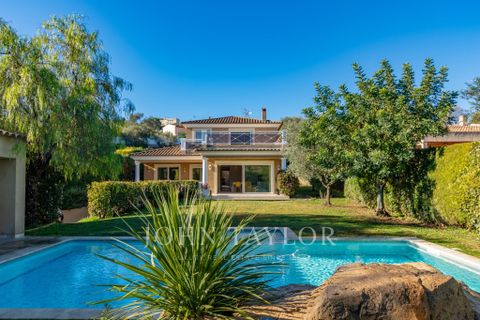 Villa i Antibes, Alpes-Maritimes, Antibes - € 1.650.000 | Ref: V0701AN - foto 1