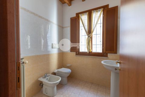 L'establiment comercial a Leno, Brescia, Leno - € 550/mes | Ref: 6415062020-1416 - foto 11