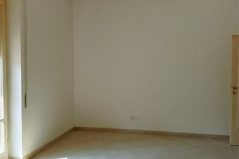 Apartament a Terni, Terni, Terni - € 550/mes | Ref: AIU-2093 - foto 6