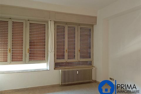 L'establiment comercial a Terni, Terni, Terni - € 650/mes | Ref: NUC-2094 - foto 2