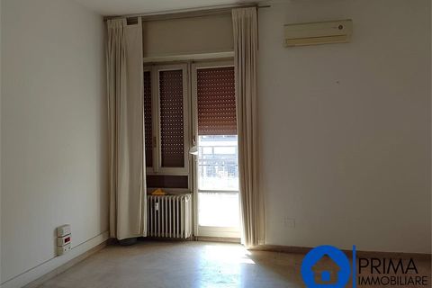 L'establiment comercial a Terni, Terni, Terni - € 800/mes | Ref: EHF-2095 - foto 8