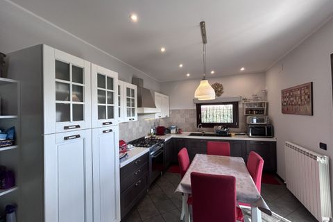 Villa a Bruino, Turin, Bruino - € 350.000 | Ref: 1027-13 - foto 16