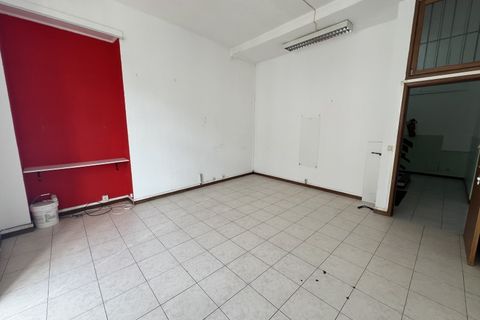 L'establiment comercial a Se, Madeira, Se - € 600/mes | Ref: 0026 - foto 8