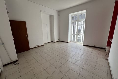 L'establiment comercial a Se, Madeira, Se - € 600/mes | Ref: 0026 - foto 9