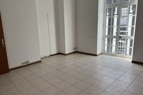 L'establiment comercial a Se, Madeira, Se - € 600/mes | Ref: 0026 - foto 10