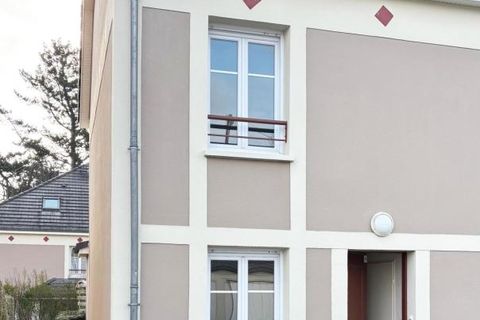 Villa i Alencon, Orne, Alencon - € 98.000 | Ref: 61-21-000216 - foto 1