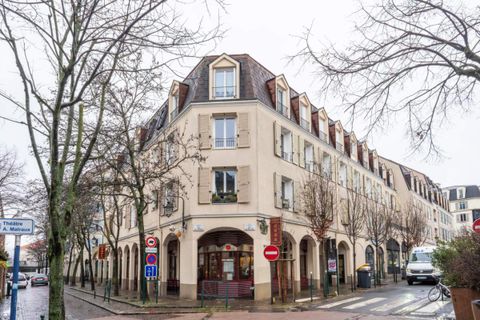 Leilighet i Rueil-Malmaison, Hauts-de-Seine, Rueil-Malmaison - € 392 100 | Ref: 92-25-003203 - foto 2