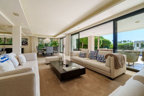 Villa en Marbella, Malaga, Marbella - € 4.290.000 | Ref: BLXC-1567 - photo 2