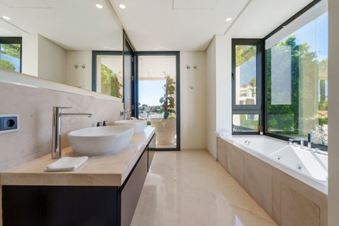 Villa en Marbella, Malaga, Marbella - € 4.290.000 | Ref: BLXC-1567 - photo 11