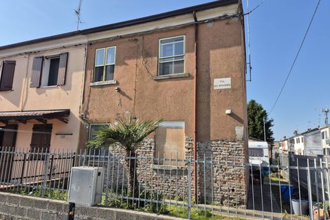 Villa i Ferrara, Ferrara, Ferrara - € 50.000 | Ref: 1125 - foto 1