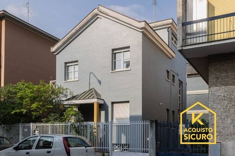 Villa i Milan, Milan, Milan - € 1.250.000 | Ref: 26/041 DonCarloPorro - foto 1
