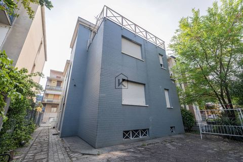 Villa i Milan, Milan, Milan - € 1.250.000 | Ref: 26/041 DonCarloPorro - foto 2