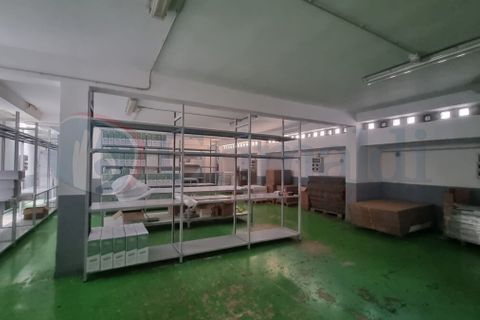 Erhvervsejendom i Bari, Bari, Bari - € 630.000 | Ref: Locale3 - foto 4