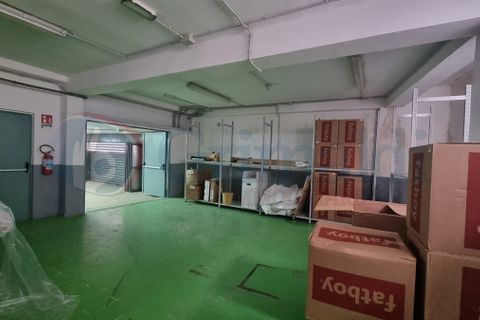 Erhvervsejendom i Bari, Bari, Bari - € 630.000 | Ref: Locale3 - foto 5