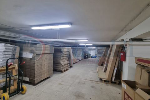 Erhvervsejendom i Bari, Bari, Bari - € 630.000 | Ref: Locale3 - foto 6