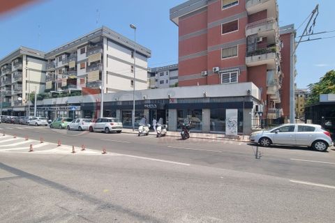 Erhvervsejendom i Bari, Bari, Bari - € 630.000 | Ref: Locale3 - foto 7